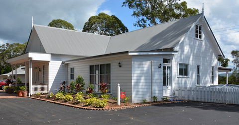 Bli Bli House Luxury Accommodation - Accommodation VIC 0