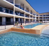 Boathouse Resort Tea Gardens - Accommodation VIC