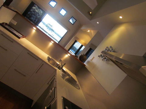 Club Yamba Luxury Hilltop Villas - Accommodation VIC 9