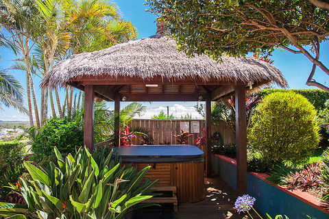 Club Yamba Luxury Hilltop Villas - Accommodation VIC 15