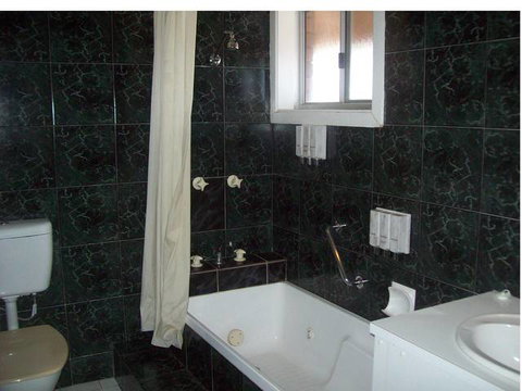 Cobar Motor Inn - Accommodation VIC 2