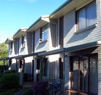 Davey Place Holiday Town Houses - Accommodation VIC