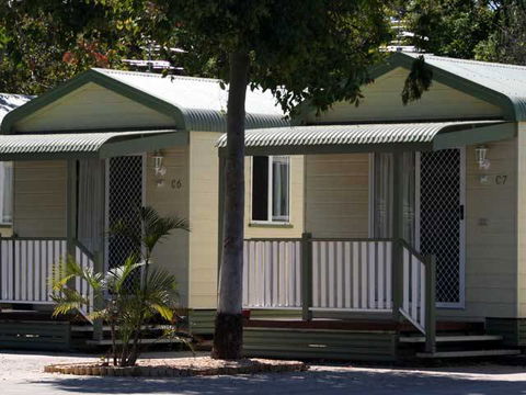 Emerald Cabin & Caravan Village - Accommodation VIC 0