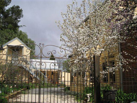 Fitzgeralds On Lyttleton - Accommodation VIC 2