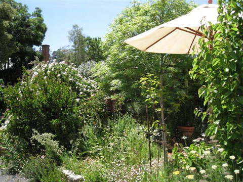 Fitzgeralds On Lyttleton - Accommodation VIC 3