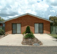 Fossicker Caravan Park - Accommodation VIC