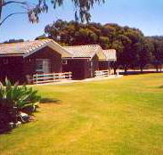 Highview Holiday Village Caravan Park - Accommodation VIC