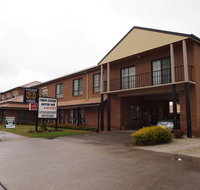 Holbrook Town Centre Motor Inn - Accommodation VIC