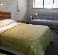 Holland Park Motel - Accommodation VIC