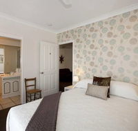 Mt Coolum Retreat 'A Bed  Breakfast' - Accommodation VIC