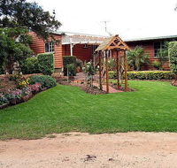 Mulanah Gardens BB Cottages/Wedding Venue - Accommodation VIC