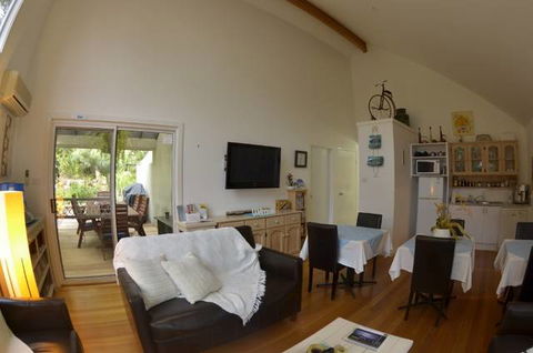 Nelson Bay Bed & Breakfast - Accommodation VIC 2