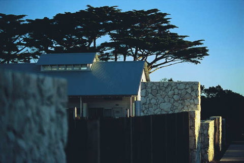 Oceanic Motel Apartments - Accommodation VIC 0