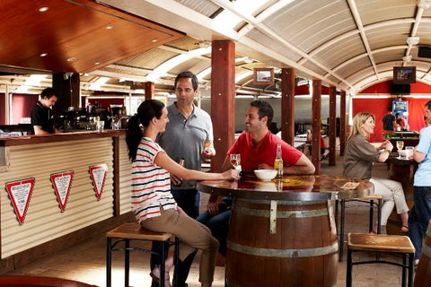 Outback Pioneer Hotel - Accommodation VIC 8