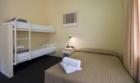 Outback Pioneer Hotel - Accommodation VIC 13