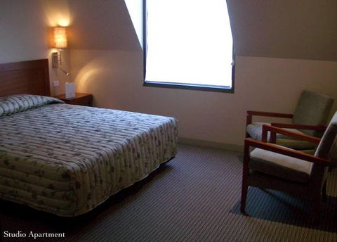 Quality Hotel Batman's Hill On Collins - Accommodation VIC 5