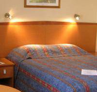 Reef Motor Inn - Accommodation VIC