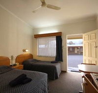 Rest Point Motor Inn and Hereford Steakhouse - Accommodation VIC