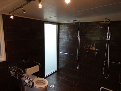 Ripples N Tonic - Accommodation VIC 3