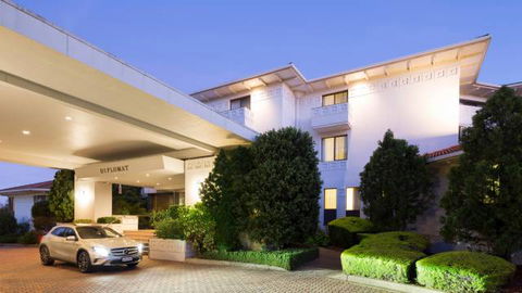 Diplomat Hotel - Accommodation VIC 1