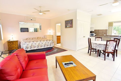 Bonville Lodge - Accommodation VIC 7