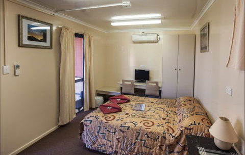 Curtin Springs Wayside Inn - Accommodation VIC 17