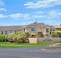 Hopkins House Motel and Apartments - Accommodation VIC