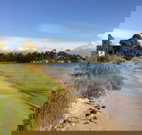 Snug Beach Cabin  Caravan Park - Accommodation VIC