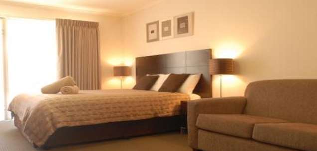 Tea House Motor Inn and Apartments - Accommodation VIC