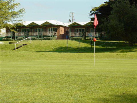 Tenterfield Golf Club And Fairways Lodge - Accommodation VIC 1