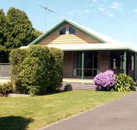 The Black Dolphin - Accommodation VIC
