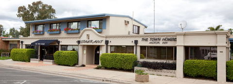 The Town House Motor Inn - Sundowner Goondiwindi - Accommodation VIC 1