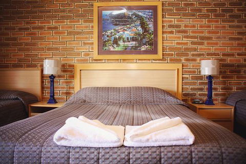 The Town House Motor Inn - Sundowner Goondiwindi - Accommodation VIC 2