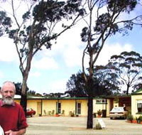 Lake Grace Saltbush Inn - Accommodation VIC
