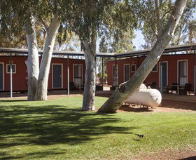 Curtin Springs Wayside Inn - Accommodation VIC 6