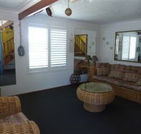Sails Beach House Apartment Pottsville - Accommodation VIC
