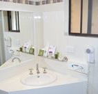 Hilltops Retreat Motor Inn - Young - Accommodation VIC