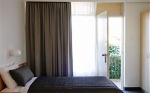Mid City Motor Inn - Queanbeyan - Accommodation VIC 1