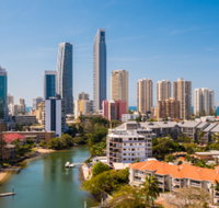 The Emerald Surfers Paradise - Accommodation VIC