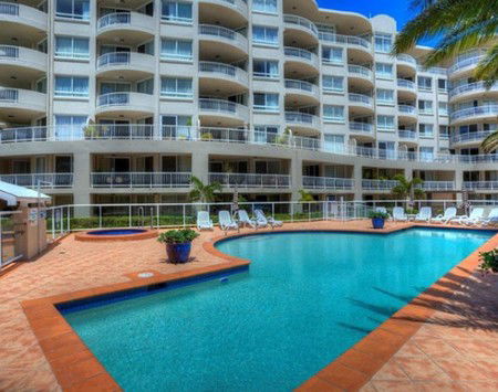Kirra Beach Luxury Holiday Apartments - Accommodation VIC 4