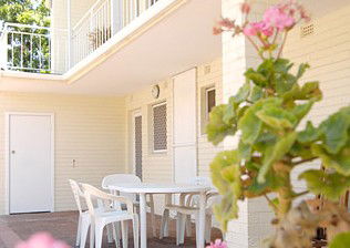 Drakes Apartments With Cars - Accommodation VIC 1