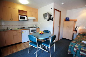 Yarraby Holiday Park - Accommodation VIC 3