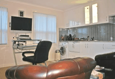 The Charles Robbins - Accommodation VIC 2