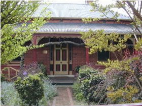 FINCHES OF BEECHWORTH - Accommodation VIC 0