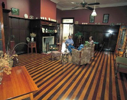 Hotel Corones - Accommodation VIC 3