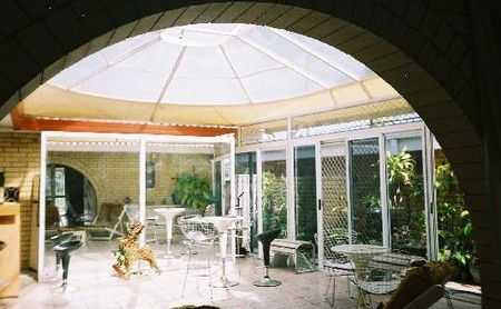 Capri Lodge - Accommodation VIC 0