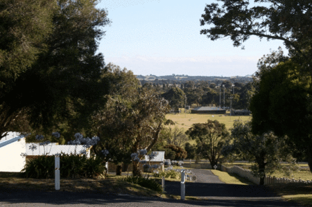 Limestone Coast Tourist Park - Accommodation VIC