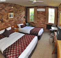 Log Cabin - Accommodation VIC