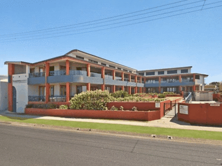 Lennox Point Holiday Apartments - Accommodation VIC