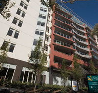 Quality Suites Clifton On Northbourne - Accommodation VIC